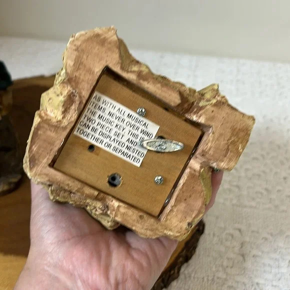 Hand-Painted‎ Nativity Scene Figurines Christmas Decorations - Picture 7 of 8